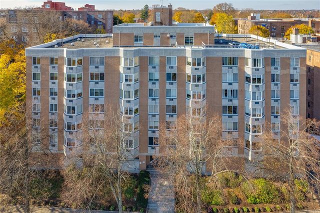 $299,900 | 14 Nosband Avenue, Unit 1J | Old Mamaroneck Road