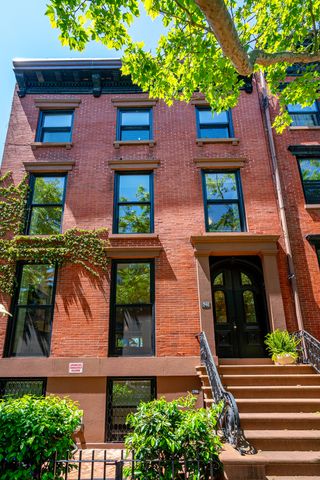 $8,995,000 | 246 Clinton Street | Cobble Hill