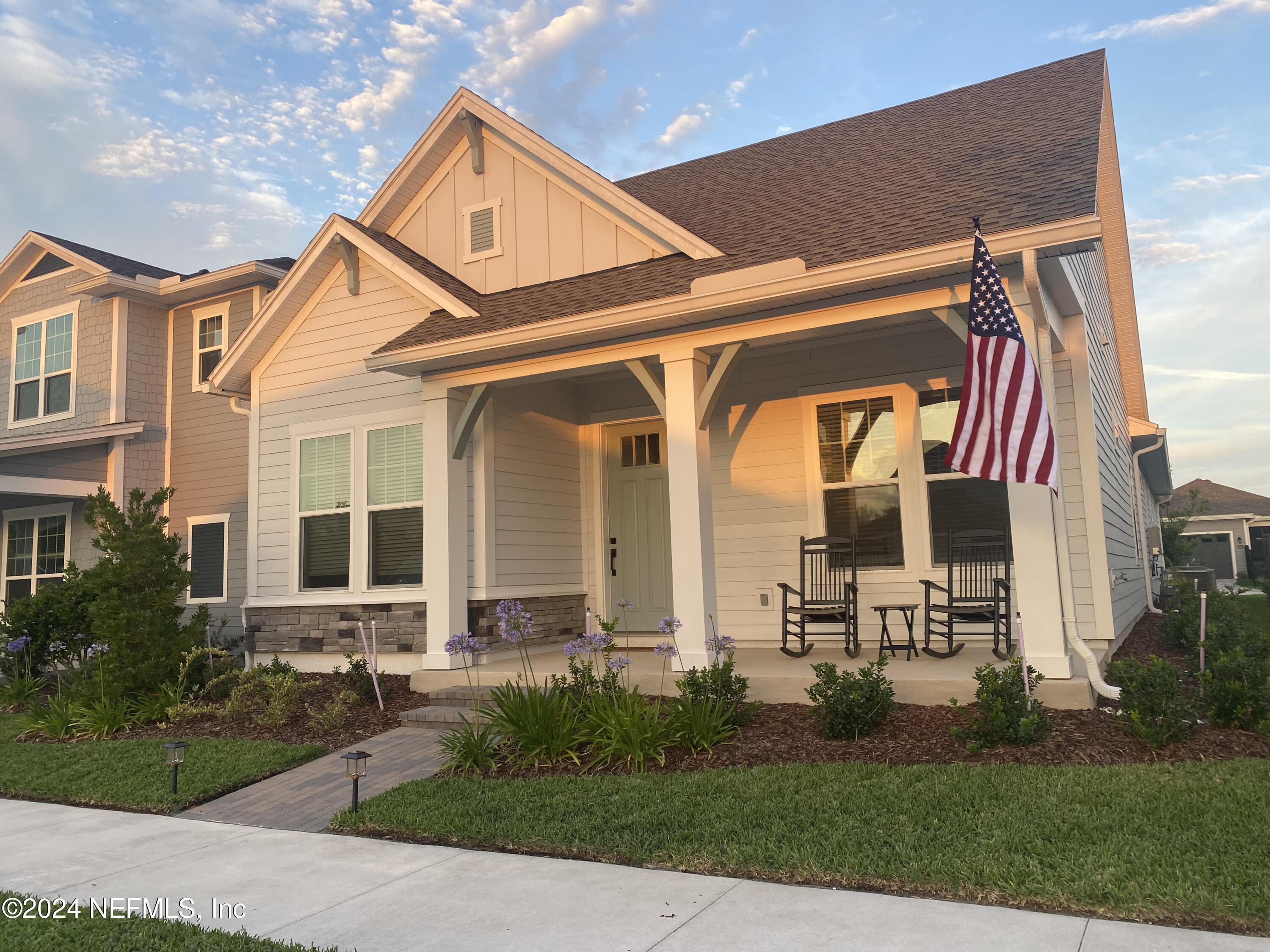 a front view of house with yard