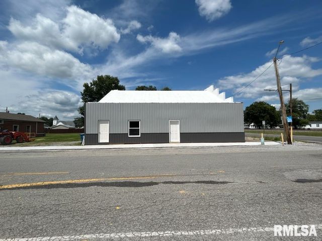 $249,000 | 102 West 3rd Street | Ina