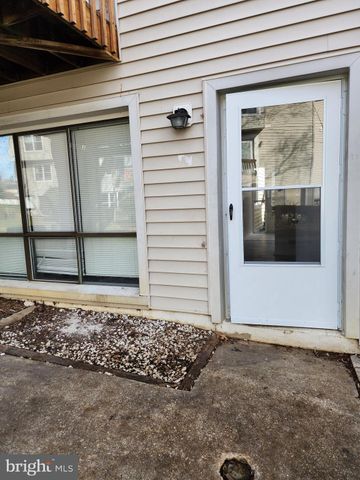 $2,400 | 1632 Grason Lane, Unit 18 | Crofton