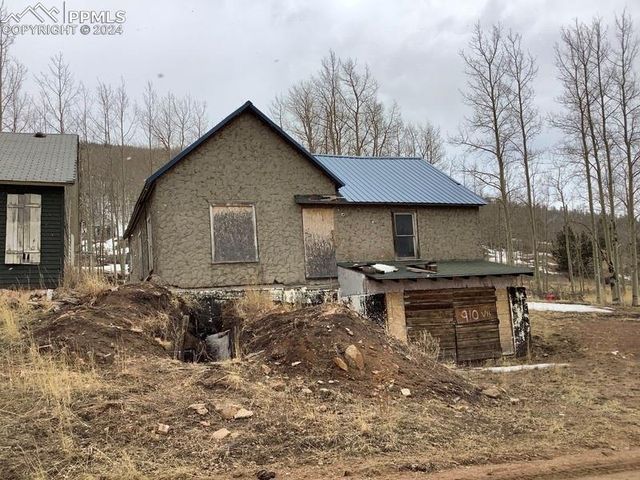 $90,000 | 910 Victor Avenue | Goldfield