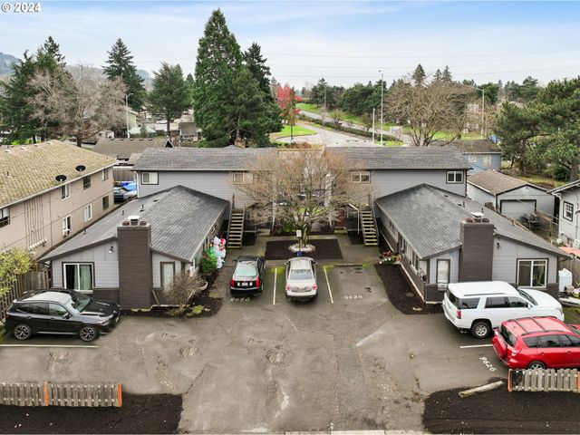 $700,000 | 9630 Southeast Foster Road | Lents