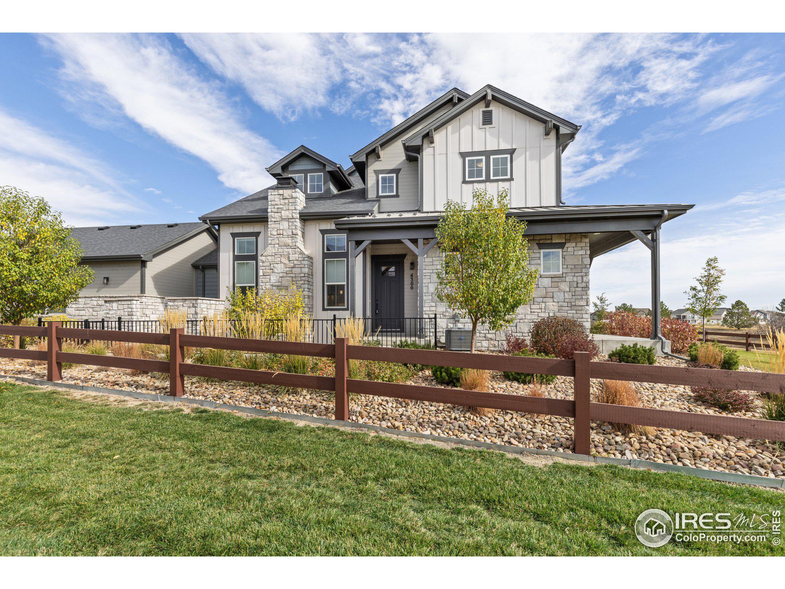 a view of house and outdoor space