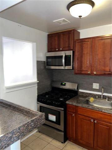 $3,500 | 291 Powell Street | Brownsville