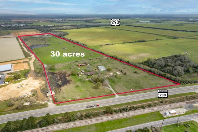 $5,599,000 | 39002 Highway 290 Business