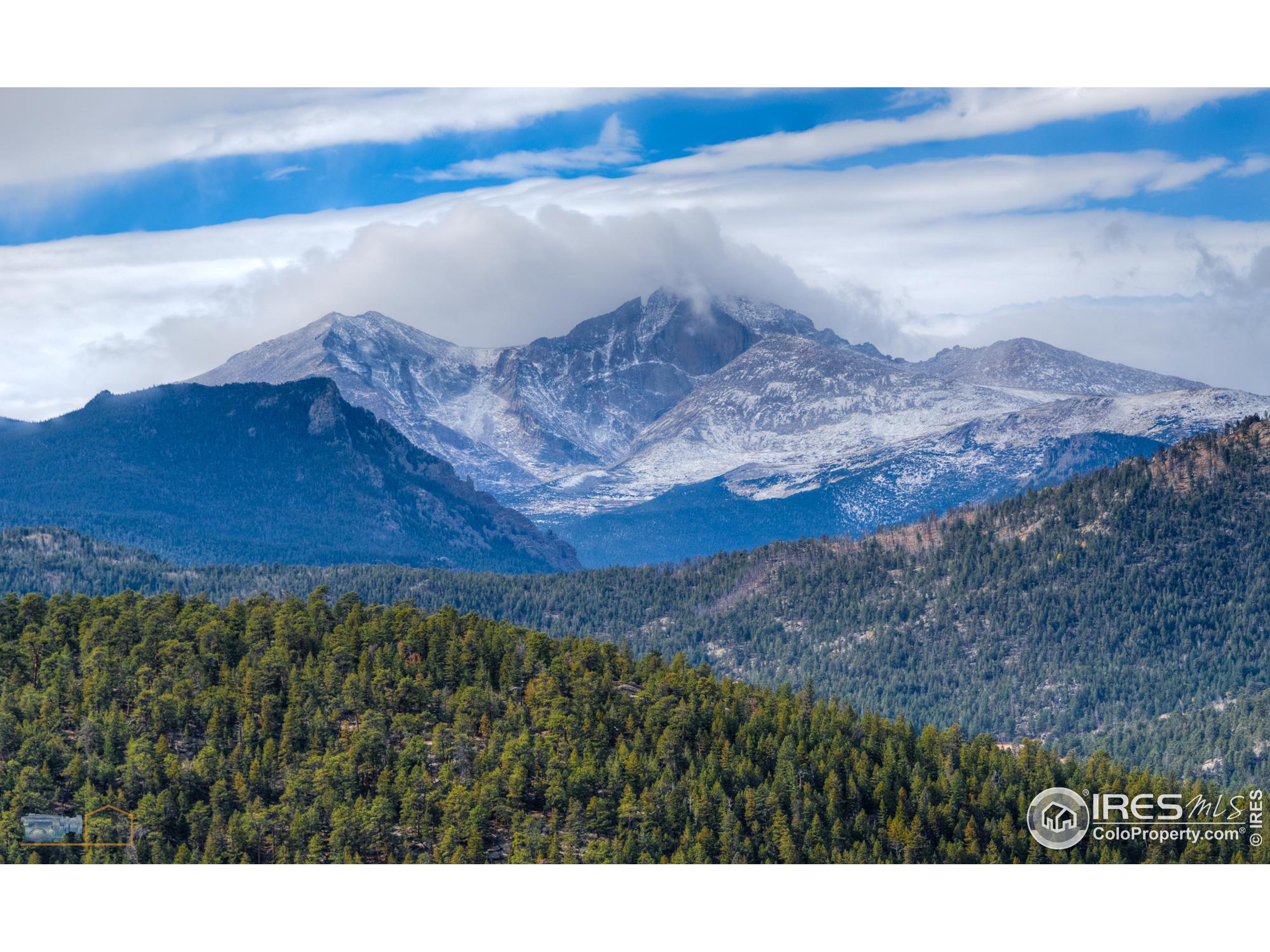 a view of an outdoor space and mountain view