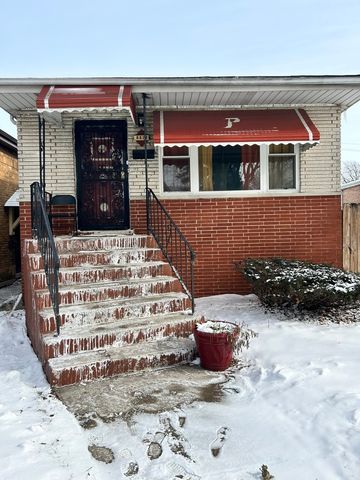 $300,000 | 8823 South Wallace Street | Auburn Gresham