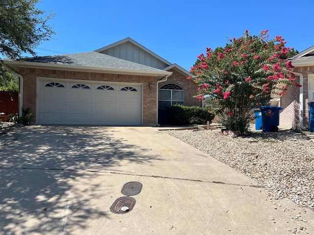 $2,300 | 113 Los Cedros Loop | Kerrville