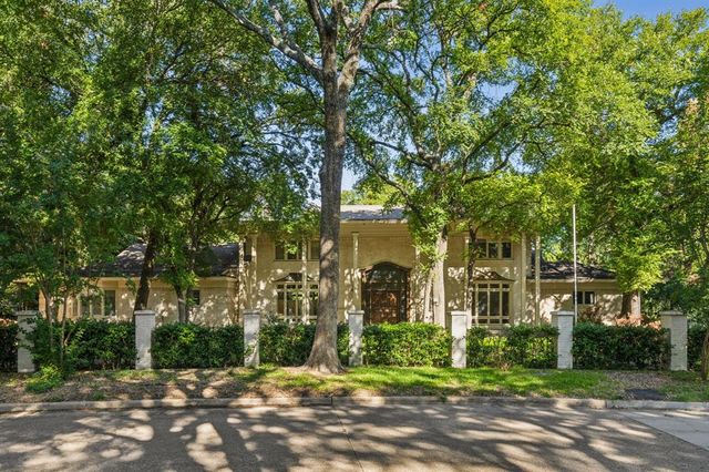 $2,750,000 | 4915 Radbrook Place | Preston Hollow