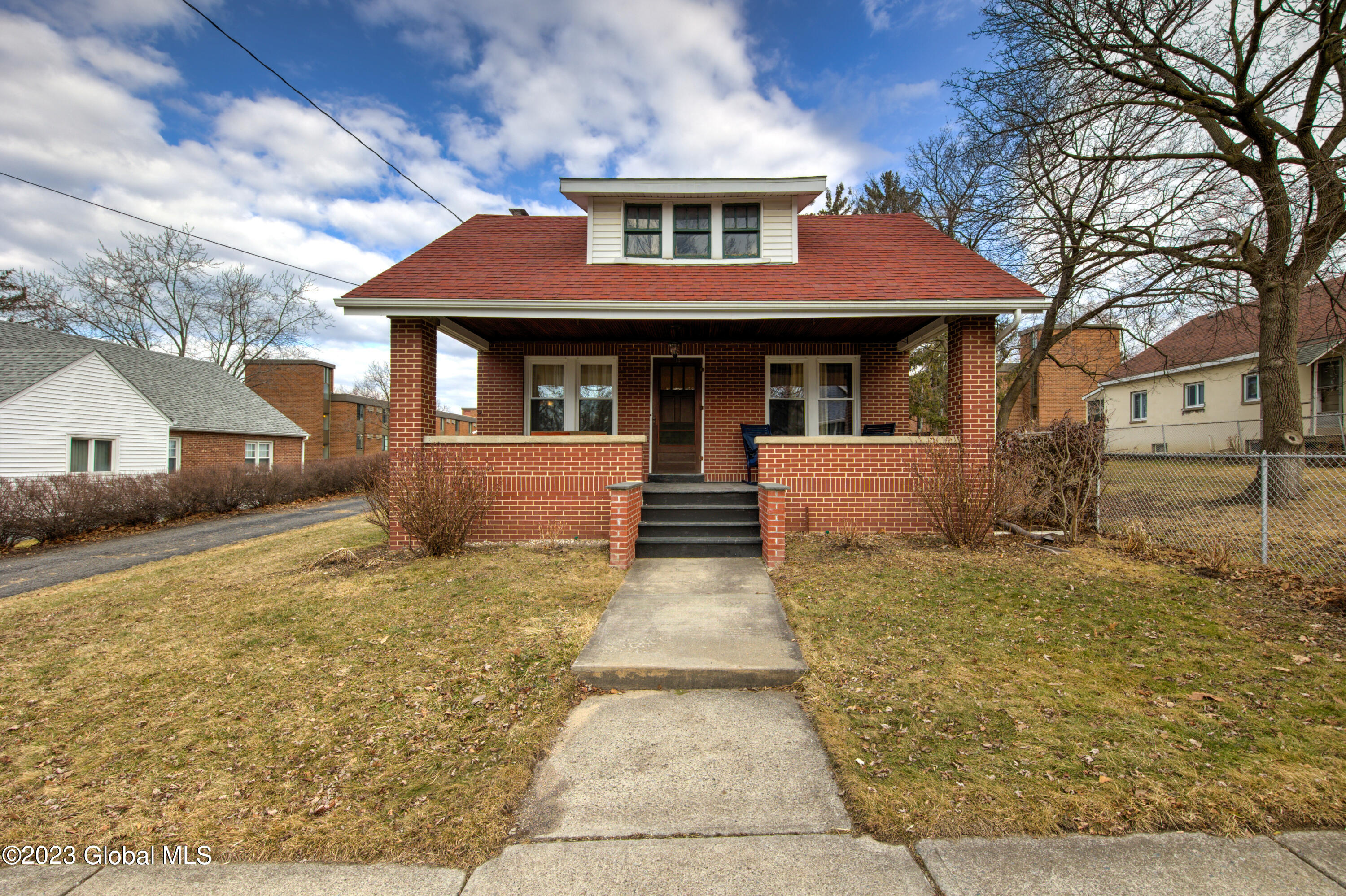 19 Michigan Avenue, Troy, NY 12180