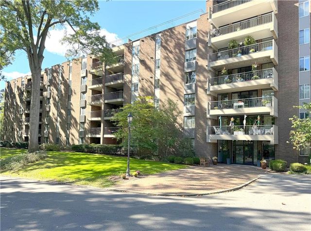 $1,950 | 201 Grant Street, Unit 203 | Sewickley Village