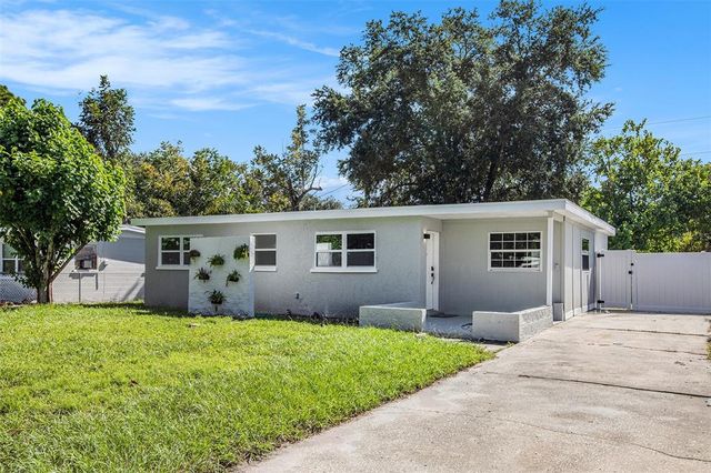 $289,900 | 811 27th St Court East | Braden River West