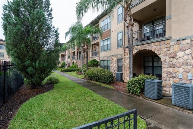 $1,800 | 906 Charo Parkway, Unit 434 | Bella Piazza