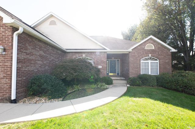 $370,000 | 709 North Keystone Court | Bloomington