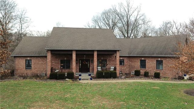 $525,000 | 1165 Crooked Lane | Wabash Township - Clark County