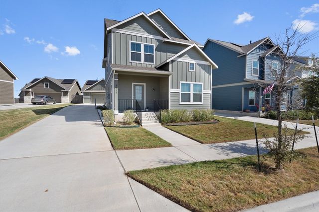 $2,200 | 1520 Linwood Street | Leander