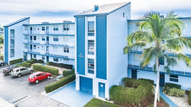 $157,900 | 7690 Northwest 18th Street, Unit 302 | Margate