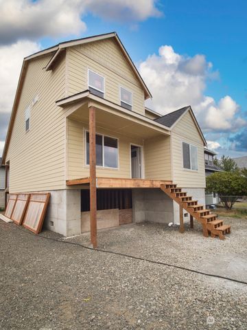 $390,000 | 2511 Bay Avenue | Hoquiam