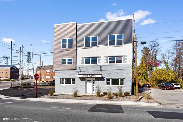 $2,400 | 44 Yale Avenue, Unit 3B | Morton