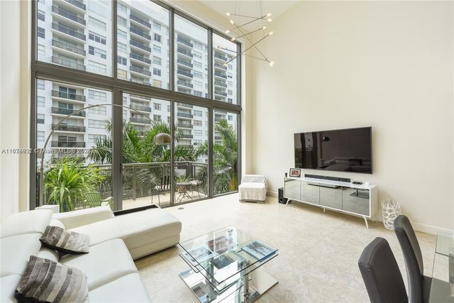 $1,550,000 | 6000 Collins Avenue, Unit 505 | Millionaire's Row