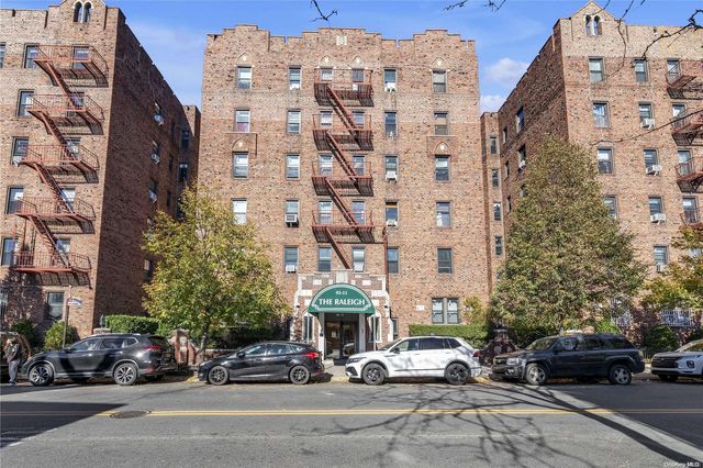 $295,000 | 92-11 35th Avenue, Unit 4N | Jackson Heights