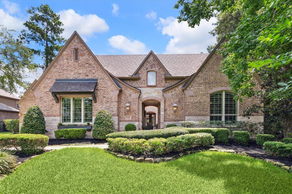 Welcome home! Discover 123 S Silver Manor Circle, nestled in the prestigious and charming Woodforest community of Montgomery, Texas