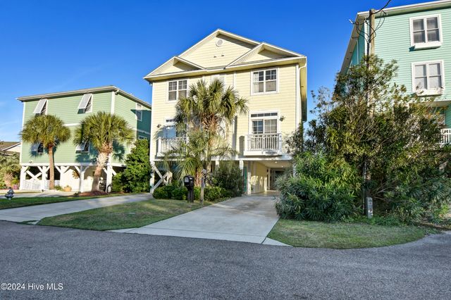 $849,000 | 1105 Bowfin Lane, Unit 2 | Carolina Beach