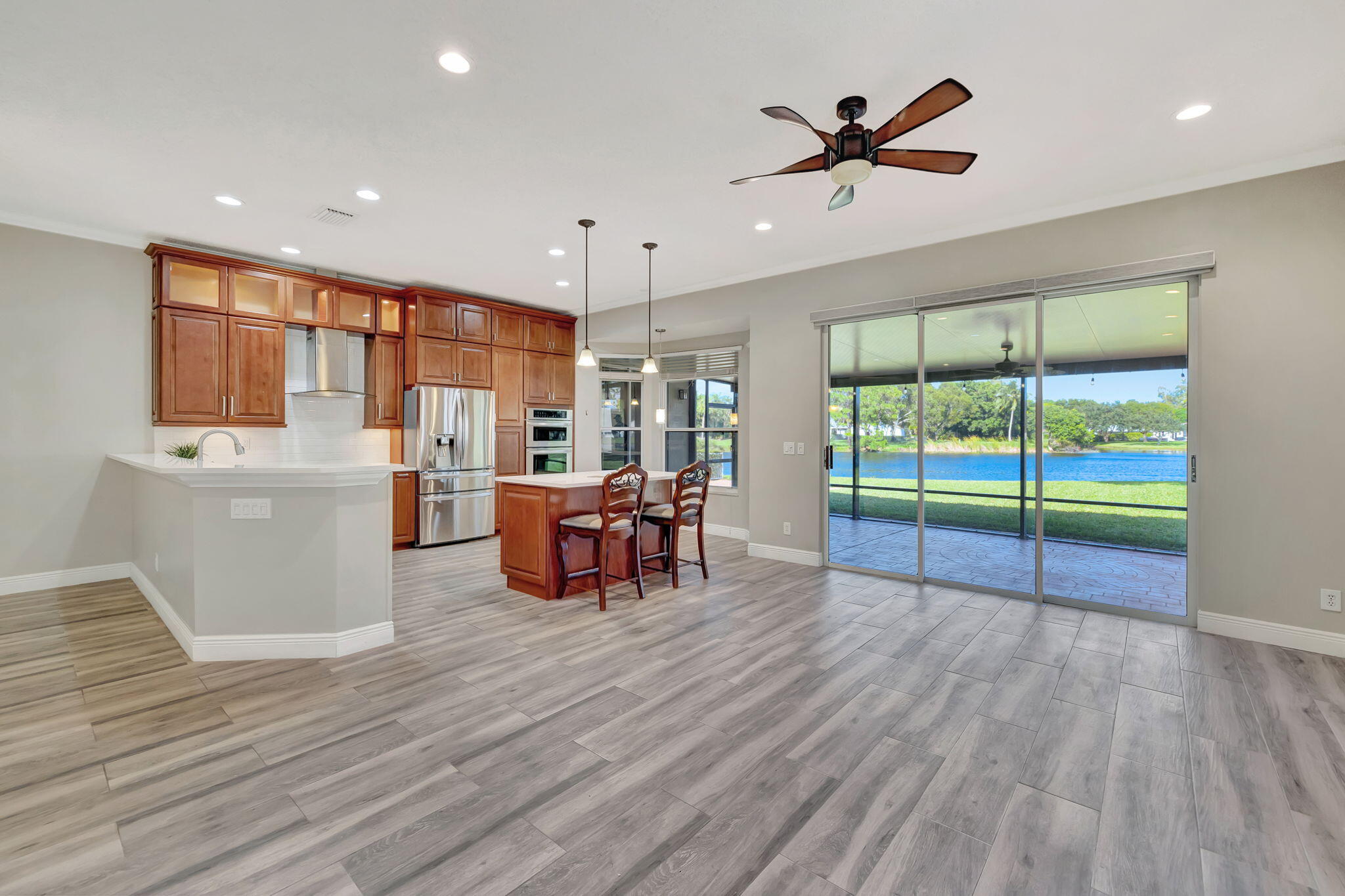 OPEN KITCHEN AREA