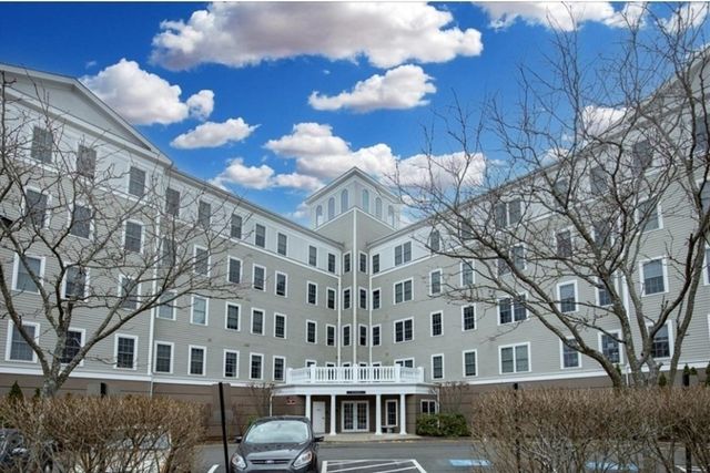 $2,900 | 8 Crowninshield Street, Unit 210 | Peabody Town Center