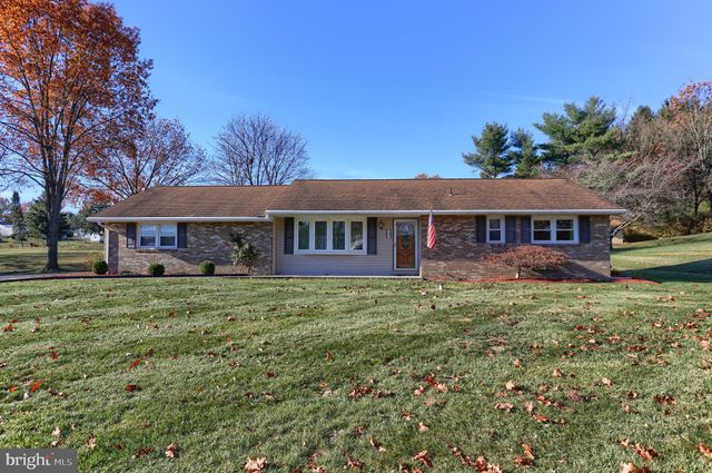 $330,000 | 7 Villa Lane | North Londonderry Township - Lebanon County