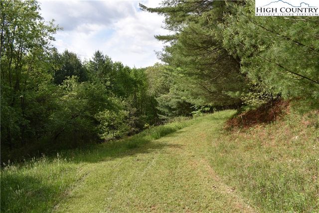 $99,900 | 257 Alta Vista Lane | Piney Creek Township - Alleghany County