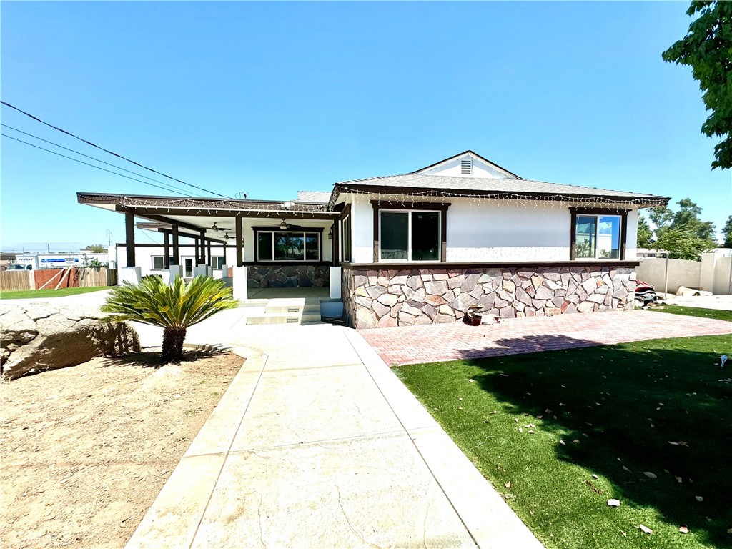 a view of a house with a outdoor space