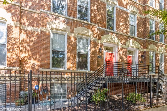 $3,800 | 452 West Armitage Avenue, Unit 1 | Lincoln Park