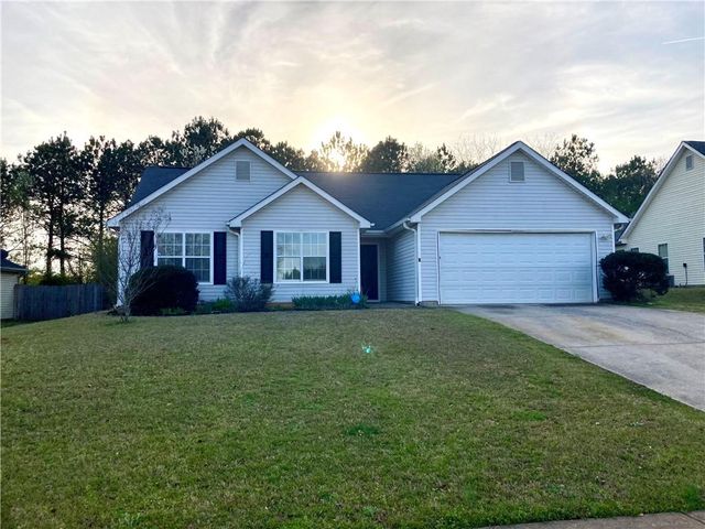 $275,000 | 1051 Foxchase Drive | McDonough