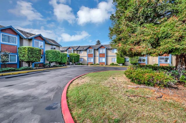 $275,000 | 202 Vista Prieta Court, Unit 202 | Live Oak