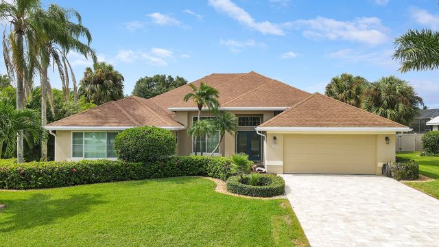 $4,200 | 1100 Southeast Strathmore Drive | Sandpiper Bay