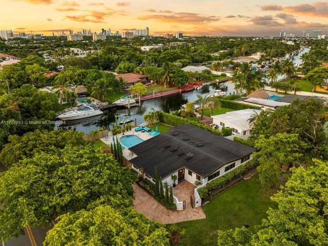 $2,890,000 | 1805 Keystone Boulevard | Keystone Point