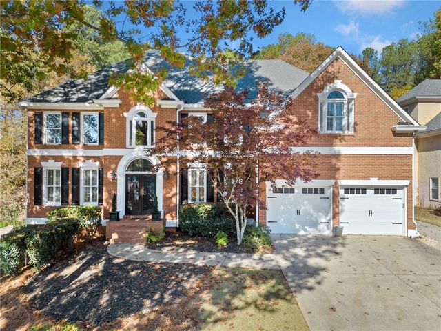 $845,000 | 1116 Towne Lk Hills East | Towne Lake Hills East