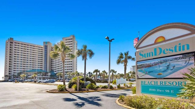 $379,000 | 1040 E Highway, Unit 717 | Dunes of Destin