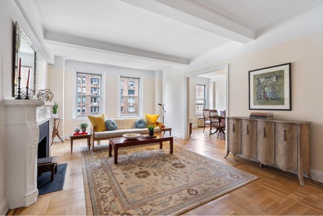 $2,450,000 | 1235 Park Avenue, Unit 6C | Upper East Side