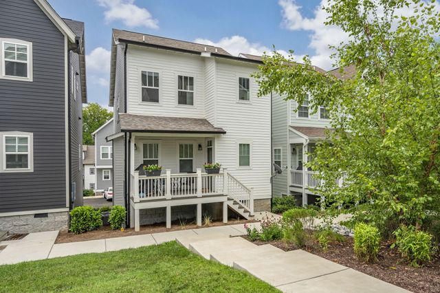 $660,000 | 3204 Go Run | East Greenway Park