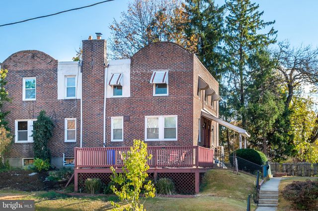 $1,675 | 627 Park Lane, Unit 2 | West Mount Airy