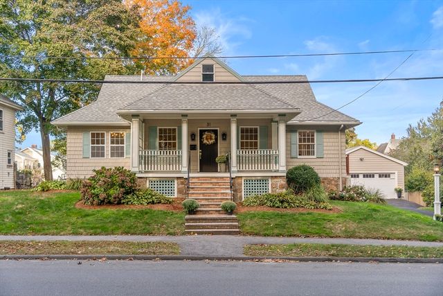 $999,900 | 31 Salem Street | Swampscott