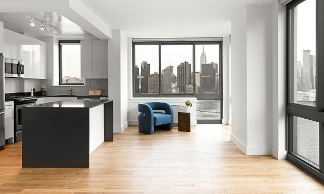 $4,304 | 47-20 Center Boulevard, Unit 2909 | Long Island City