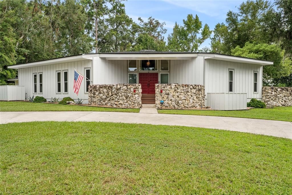 a front view of house with yard