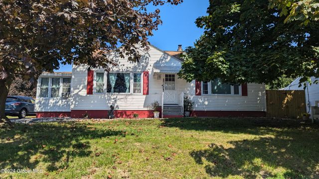 $340,000 | 825 Troy Schenectady Road | Colonie