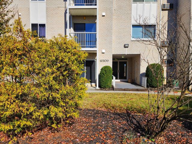 $1,050 | 6509 Carefree Lane, Unit 101 | Hollins