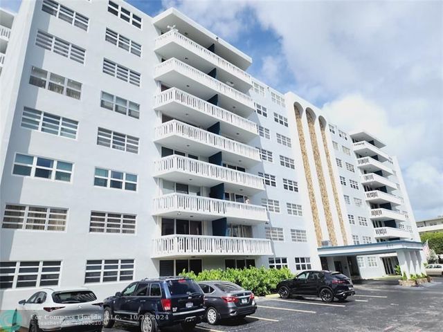 $224,900 | 401 Northeast 14th Avenue, Unit 306 | Atlantic Shores