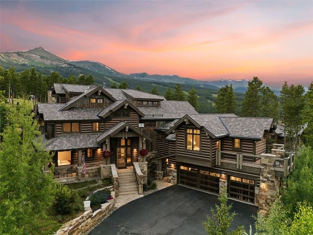 $18,995,000 | 422 Timbertrail Road | Timber Trail